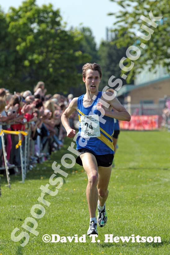 Carl Smith (Leeds City) finishing the Blaydon Races, June 9th.
